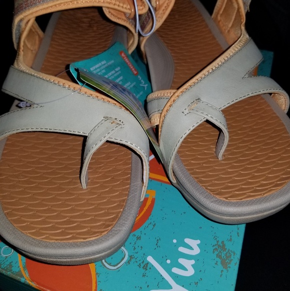 Yuu Shoes Yuu Daley Wheatamble Shoe Poshmark